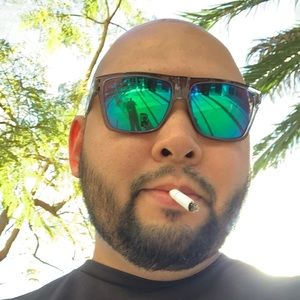 Meet your Posher, Hugo